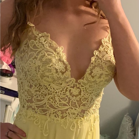 Gorgeous prom dress - Picture 2 of 9